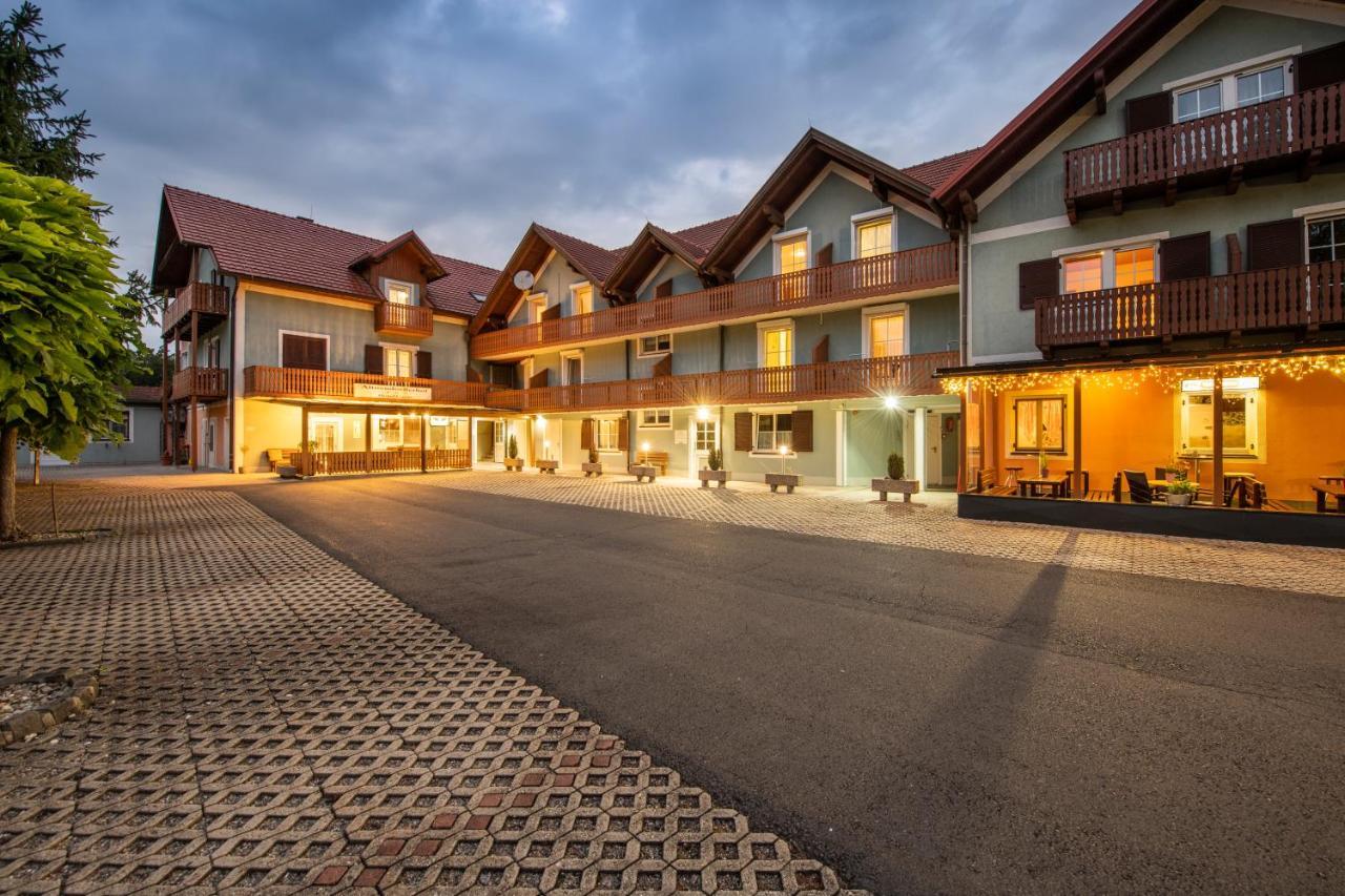 Hotel Altneudoerflerhof Μπαντ Ράντκεσμπουργκ Εξωτερικό φωτογραφία